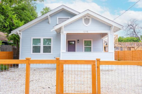 Stunning Elegance 4BR2.5 BA Near Vibrant Downtown